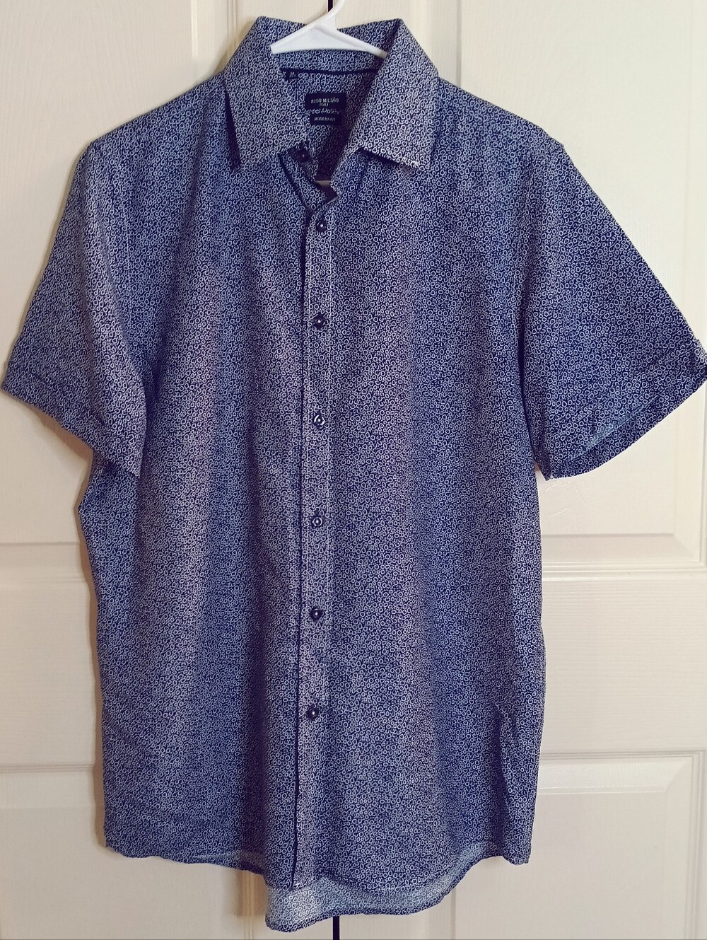 Rosso Milano Men's Short-Sleeve Button-Up Shirt in Blue Microprint